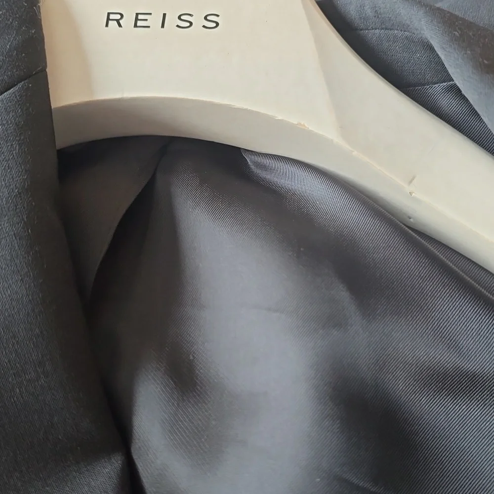 REISS Promise Plain Weave Blazer, Color Black, Size 44 Regular, Retail $475.00US